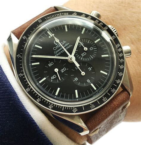 omega speedmaster moonwatch 1861